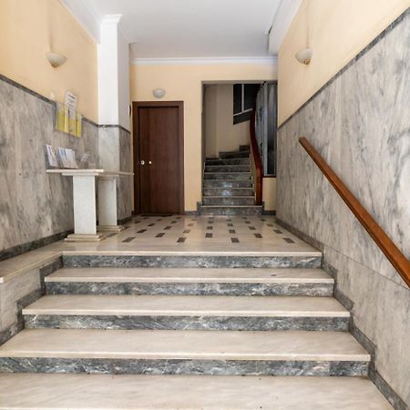 אתונה Entire Apt, 2 Bdrm, City Center מראה חיצוני תמונה