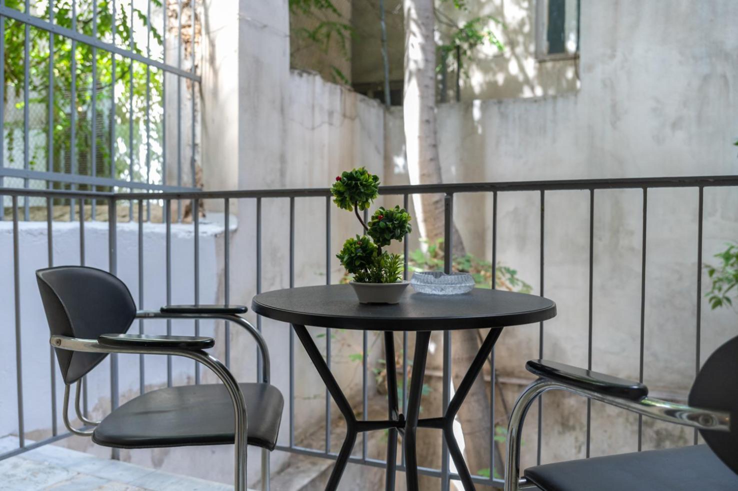 אתונה Entire Apt, 2 Bdrm, City Center מראה חיצוני תמונה
